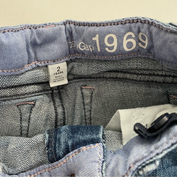 Gap Baby Girls Skinny Jeans Embroidered Hearts Size 2 - Picture 6 of 6